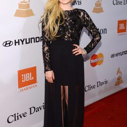 Avril Lavigne en la fiesta Clive Davis previa a los Grammy 2016
