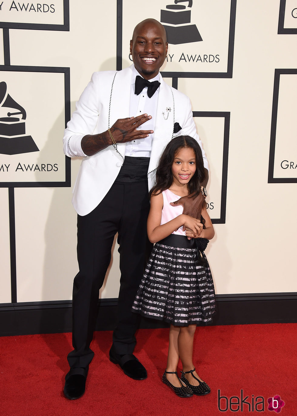 Tyrese Gibson y su hija Shayla en la alfombra roja de los Premios Grammy 2016