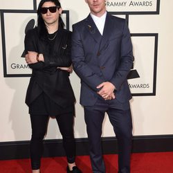 Skrillex y Diplo en la alfombra roja de los Premios Grammy 2016