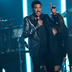 Lionel Richie en la gala de los Premios Grammy 2016