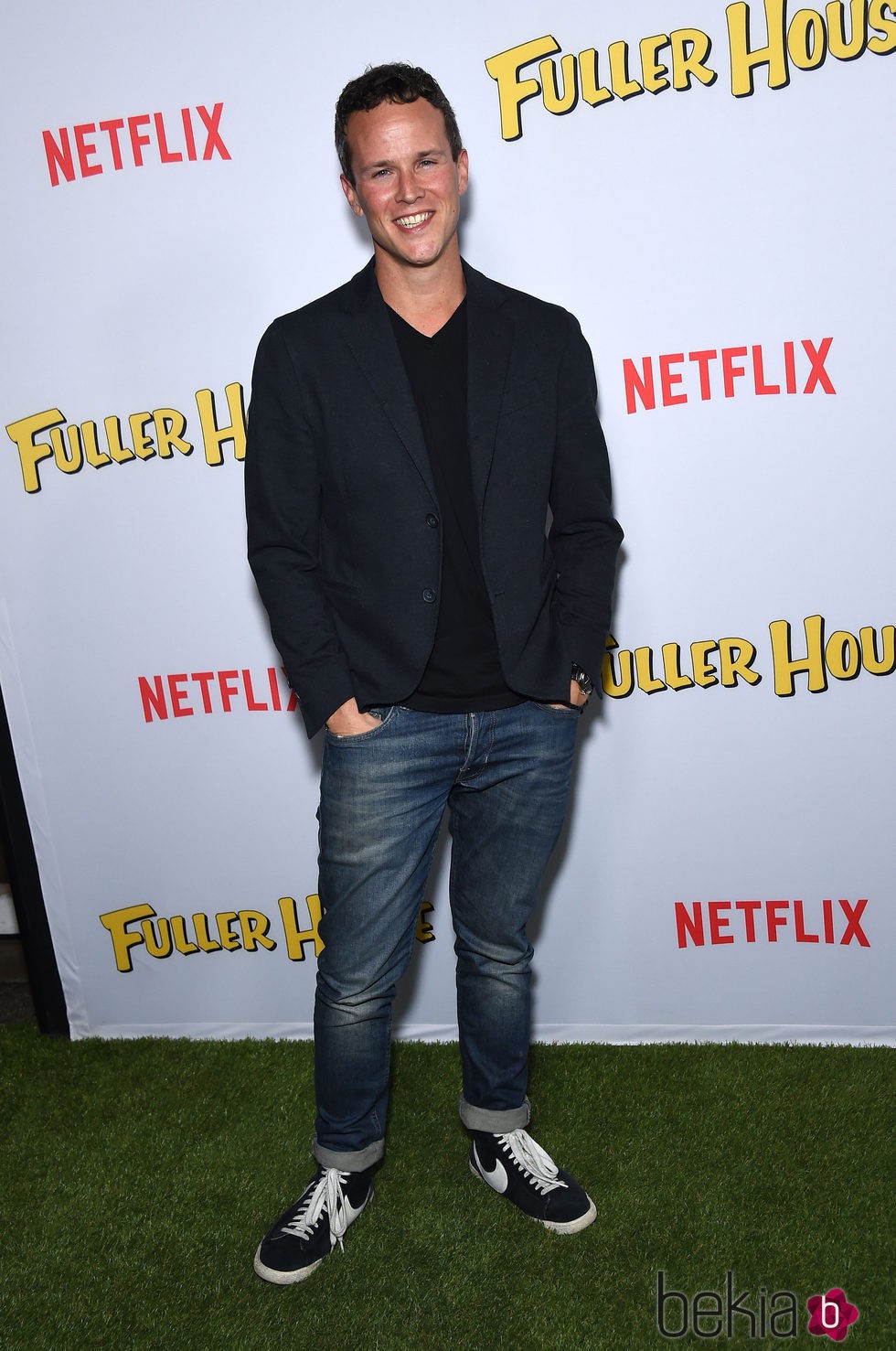 Scott Weinger durante la presentación de 'Madres Forzosas' en Netflix
