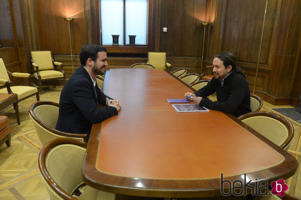Alberto Garzón y Pablo Iglesias se reúnen para llegar a acuerdos de gobierno