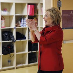 Hillary Clinton celebra su victoria en los caucos de Nevada