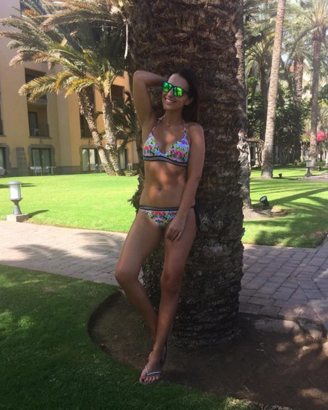 Paula Echevarría posa en bikini en Maspalomas