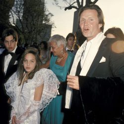 Angelina Jolie en los Premios Oscar 1986