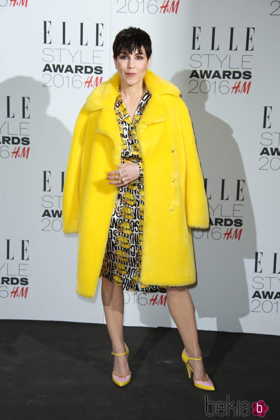 Noomi Rapace en los Premios Elle Style 2016