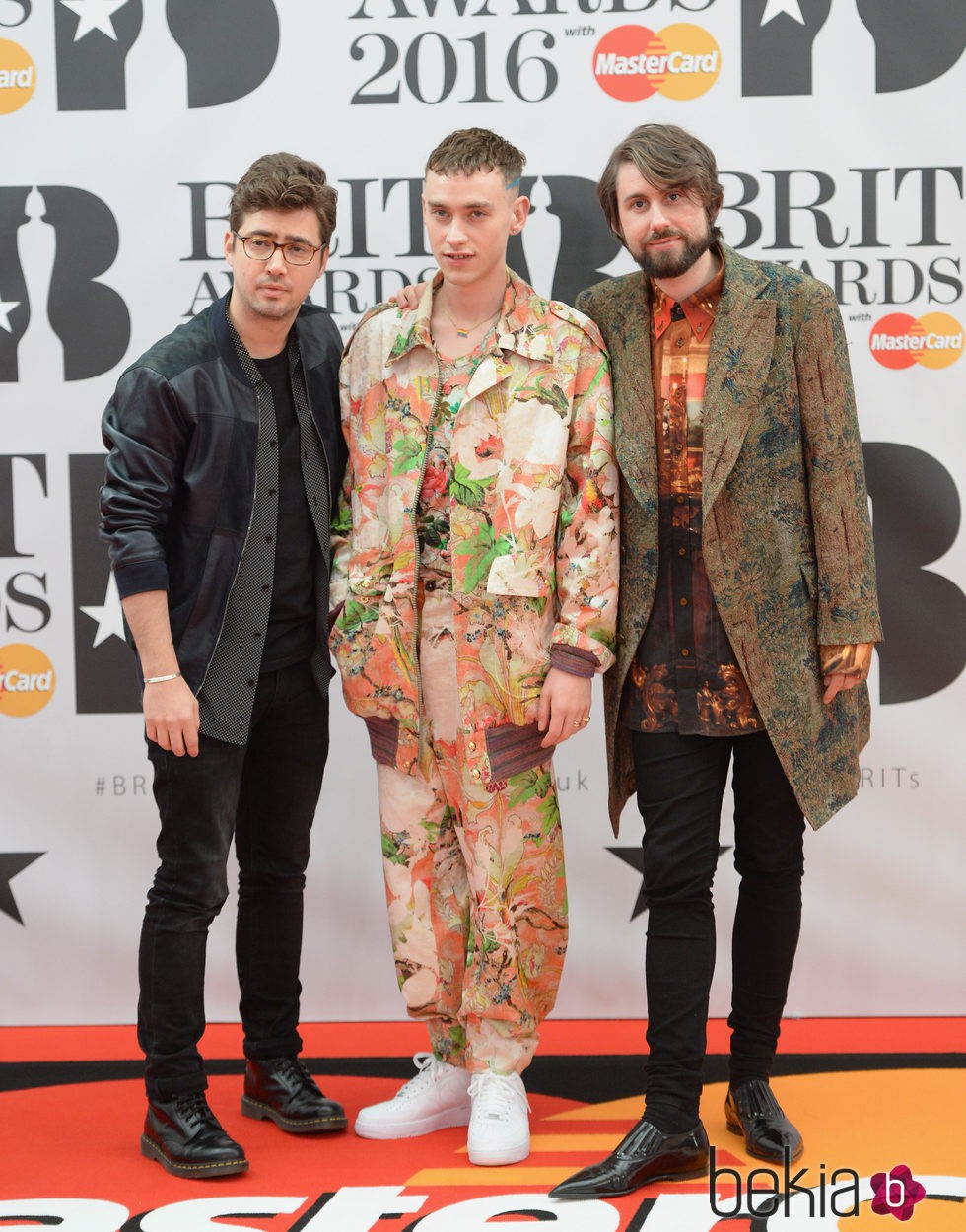 Years & Years en la alfombra roja de los Premios Brit 2016