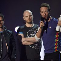 Coldplay recoge su galardón en los Premios Brit 2016