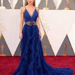 Brie Larson en la alfombra roja en los Premios Oscar 2016