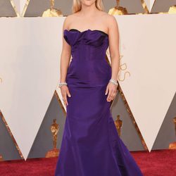 Reese Witherspoon en la alfombra roja en los Premios Oscar 2016
