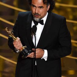 Alejandro Gonzalez Iñárritu recogiendo su Oscar 2016 a Mejor Director