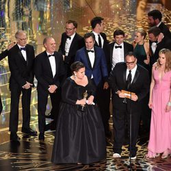 El equipo de 'Spotlight' recoge el Oscar 2016 a Mejor Película