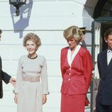 El matrimonio Reagan recibe a los Príncipes Carlos y Diana en la Casa Blanca