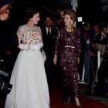 La Reina Isabel II con Nancy Reagan en Long Beach