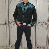 Sacha Baron Cohen vestido de vaquero para promocionar 'Agente contrainteligente'