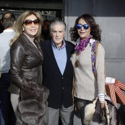 Norma Duval con Jaime Ostos y María Ángeles Grajal en el festejo taurino en Illescas en Toledo