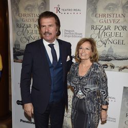 Bigote Arrocet y María Teresa Campos en la presentación del libro 'Reza por Miguel Ángel'