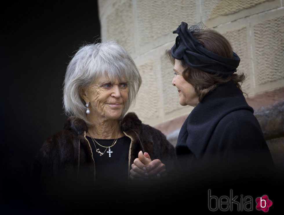 Brígida de Suecia y la Reina Silvia de Suecia en el funeral de Juan Jorge de Hohenzollern-Sigmaringen