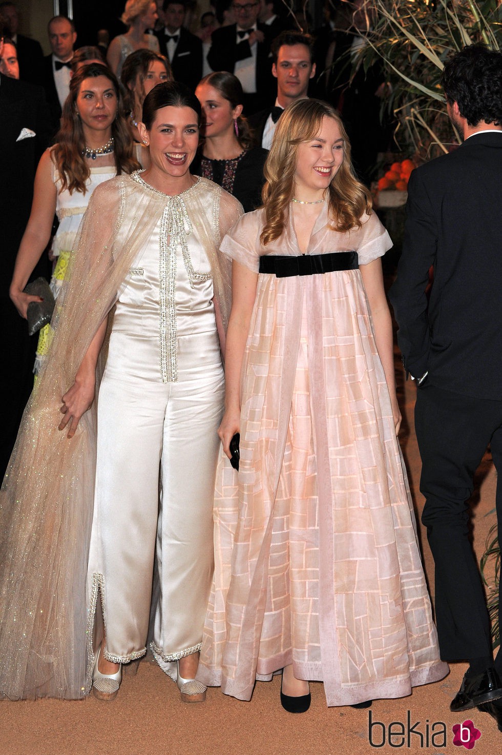 Carlota Casiraghi y la princesa Alexandra de Hannover durante el Baile de la Rosa 2016