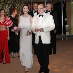 Alberto II de Mónaco y  Carolina de Mónaco durante el Baile de la Rosa 2016
