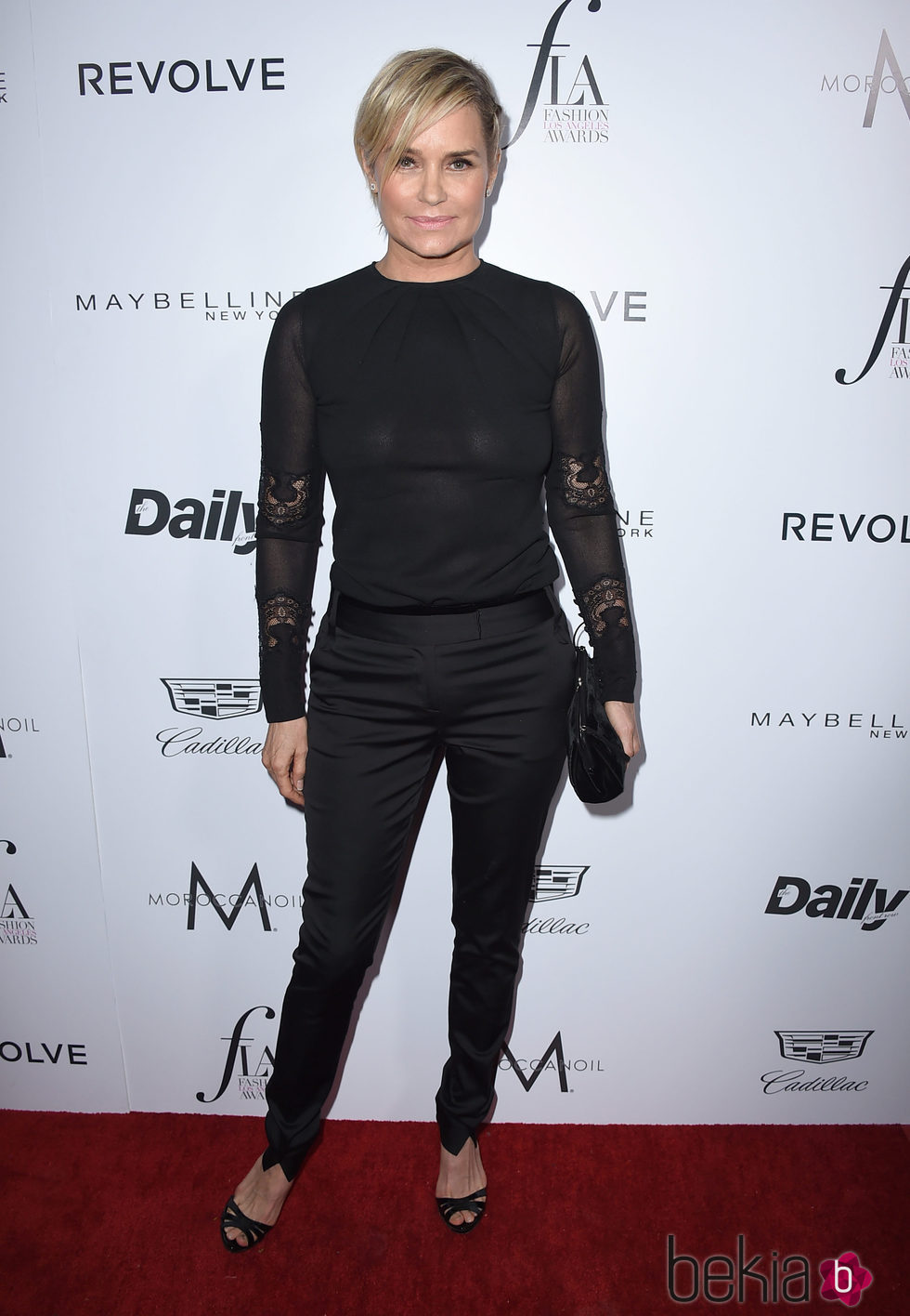 Yolanda Foster en los Fashion Awards 2016 en Los Ángeles