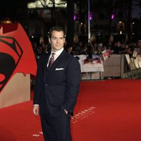 Henry Cavill en el estreno de la película 'Batman v Superman: El amanecer de la justicia' en Londres