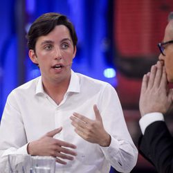 Fran Nicolás dando explicaciones a Jordi González tras su expulsión de 'Gran Hermano VIP 4'