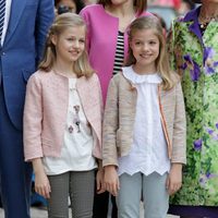 La Princesa Leonor y la Infanta Sofía en la Misa de Pascua 2016