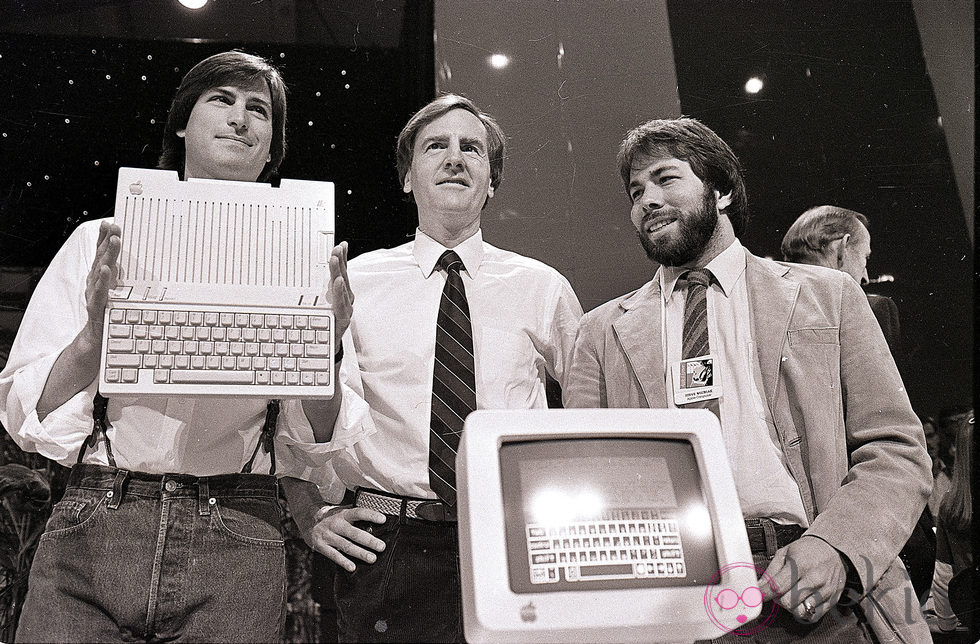 Steve Jobs desvela el Apple II en 1984