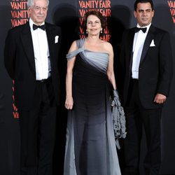 La familia Vargas Llosa en la fiesta Vanity Fair en Madrid