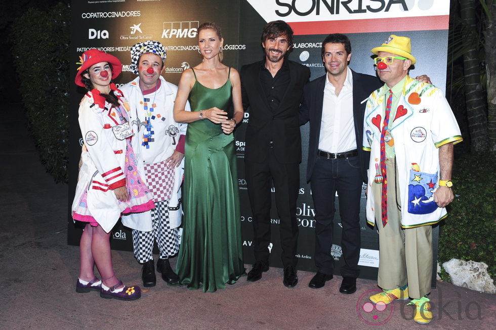 Judith Mascó, Santi Millán y Carlos Checa en una gala de la Fundación Theodora