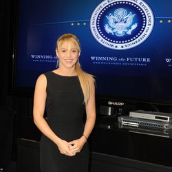 Shakira, Asesora de Obama para la Excelencia Educativa de los Hispanos