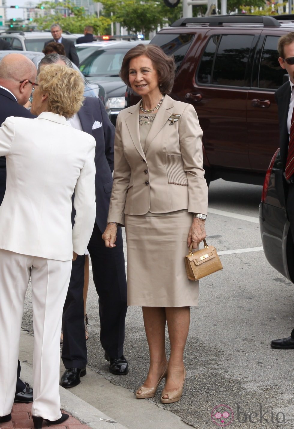 La Reina Sofía en un encuentro con la comunidad española en Miami
