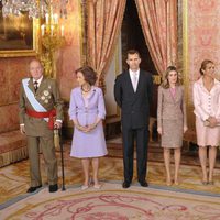 La Familia Real al completo en el Palacio Real el Día de la Hispanidad 2011