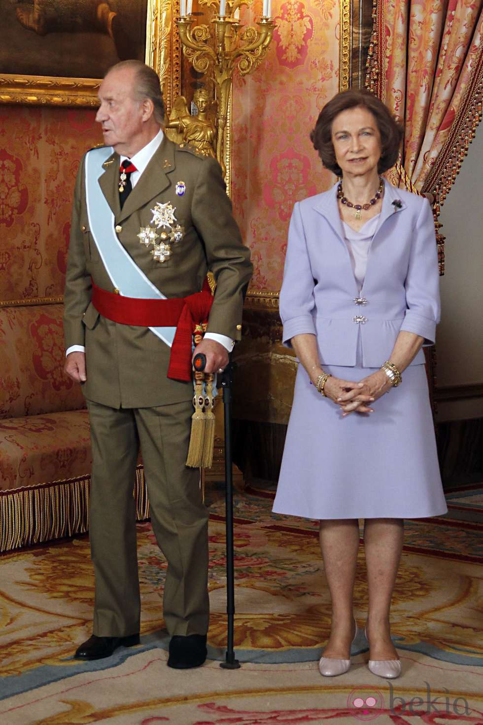 Los Reyes Juan Carlos y Sofía en el Palacio Real el Día de la Hispanidad