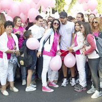 Maxi Iglesias y Mabel Lozano en la marcha mundial contra el cáncer