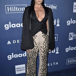 Demi Lovato en el photocall de los Premios GLAAD Media 2016