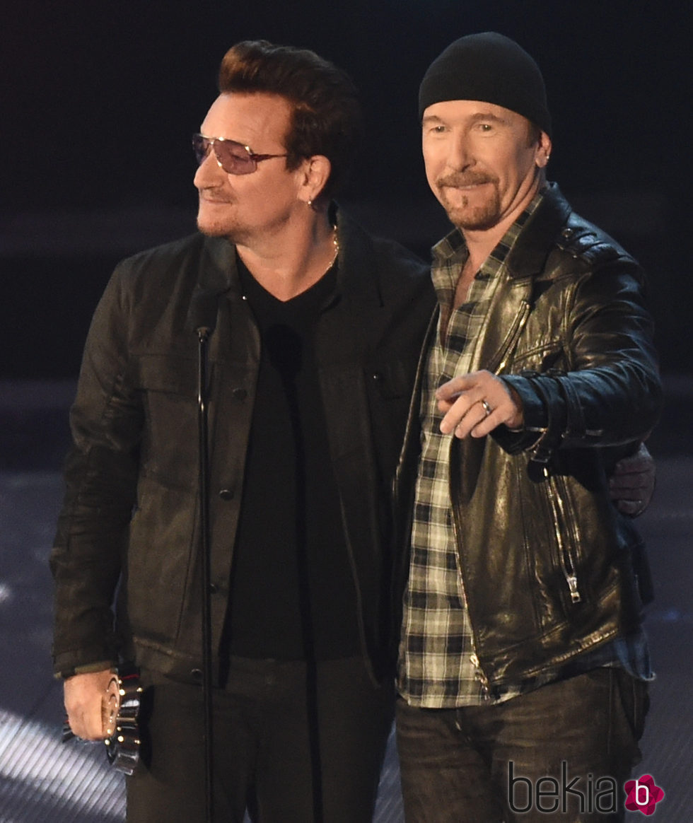 U2 en los Premios iHeartRadio Music 2016