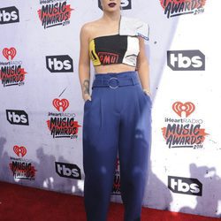 Iggy Azalea  en los Premios iHeartRadio Music 2016