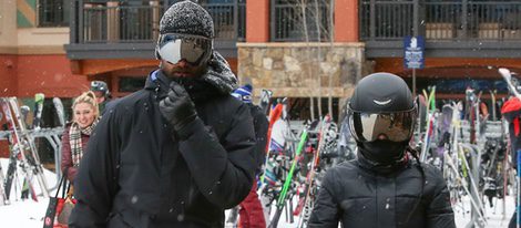 Kourtney Kardashian junto a su ex Scott en la nieve