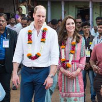 Duques de Cambridge de paseo por Bombay en su viaje a la India