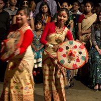 Los Duques de Cambridge asisten al Festival Bihu en su viaje a la India