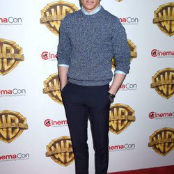 Eddie Redmayne en la fiesta Warner en la CinemaCon 2016 en Las Vegas