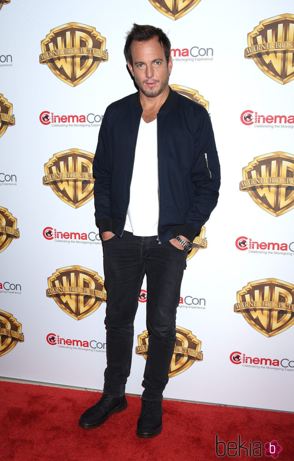 Will Arnett en la fiesta Warner en la CinemaCon 2016 en Las Vegas