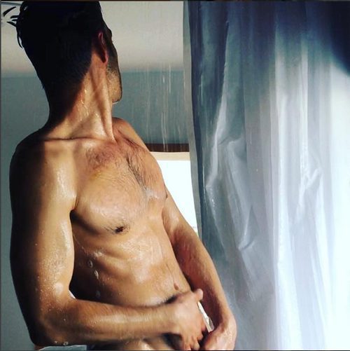 Jon Kortajarena desnudo en la ducha