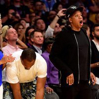 Jay Z emocionado en el último partido de Kobe Bryant en los Lakers