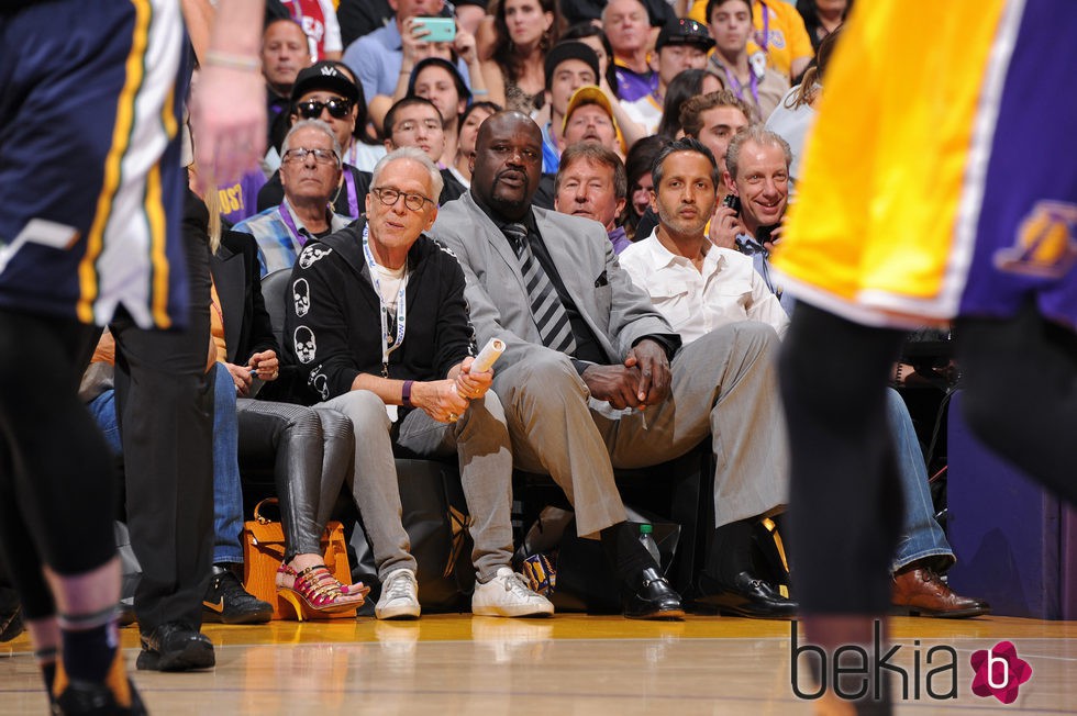 Shaquille O Neal acude al último partido de Kobe Bryant en los Lakers