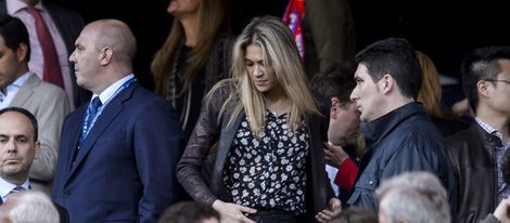 Carla Pereyra presume de embarazo por primera vez en el partido de Champios entre el Atlético de Madrid y el Barça