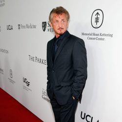 Sean Penn en la gala benéfica de la Fundación Parker en Los Ángeles