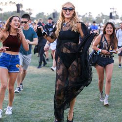 Paris Hilton en el festival de Coachella 2016